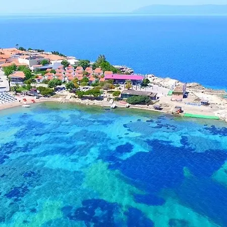 Maya Bistro & מלון Siğacık