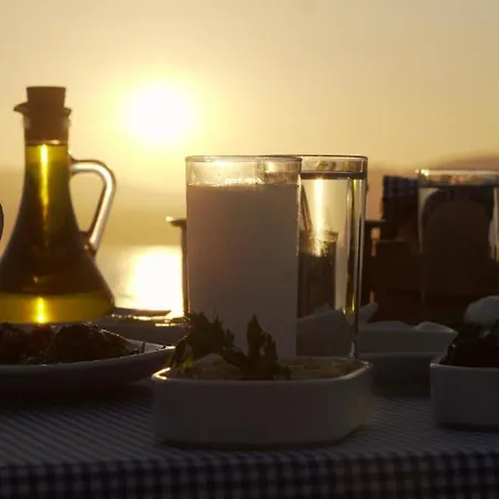 מלון Maya Bistro & 4*