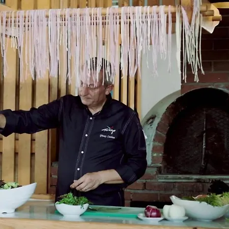 Hotel Maya Bistro & 4*