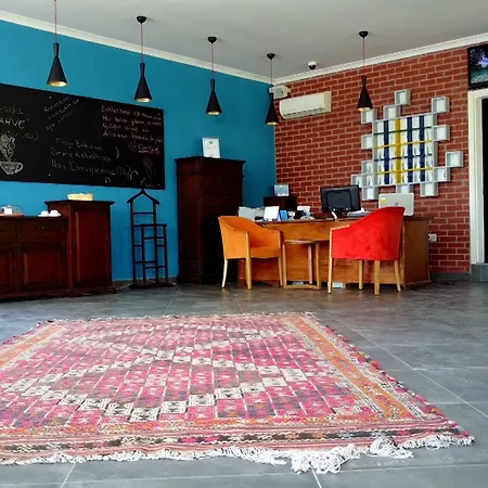 Maya Bistro & מלון Siğacık