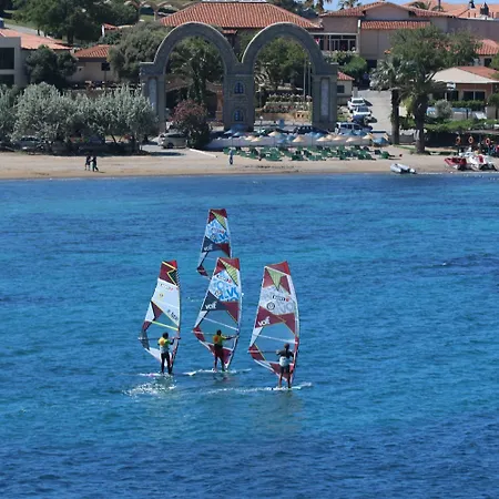 Hotel Maya Bistro & Siğacık