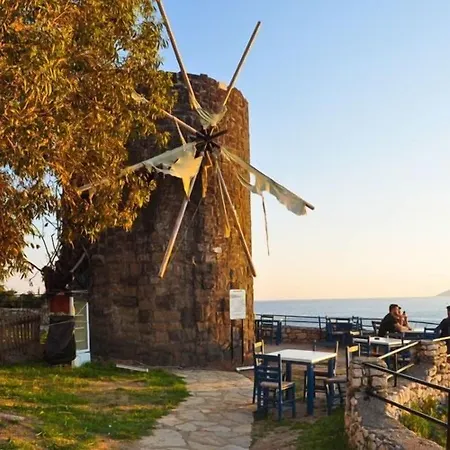 מלון Maya Bistro & Siğacık