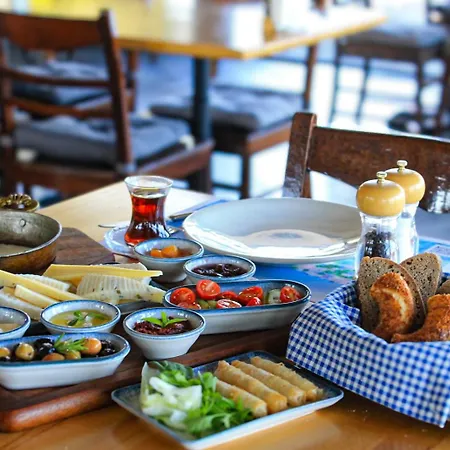 Maya Bistro & 4* Sigacik