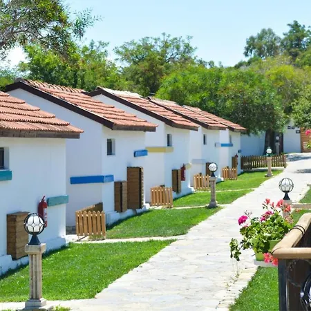 Maya Bistro & Hotel