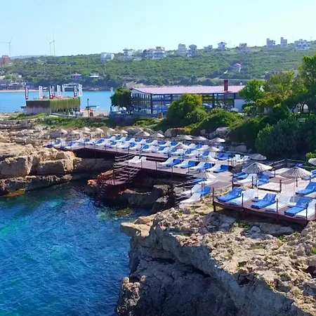 Maya Bistro & Hotel Siğacık