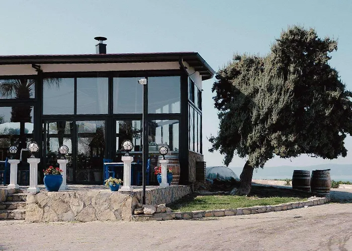 Hotel Maya Bistro & Siğacık